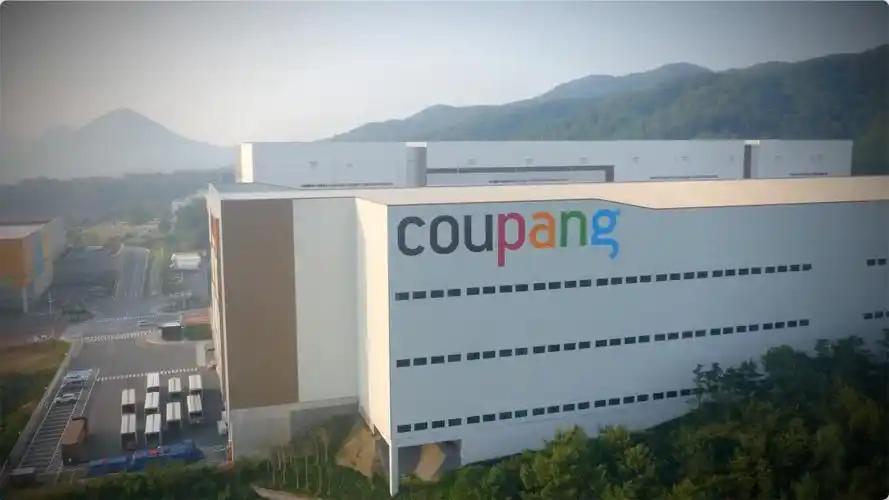 韩国终于觉醒，近百名韩国议员谴责美国侵犯司法主权！

美国议员突然对韩国一家电商