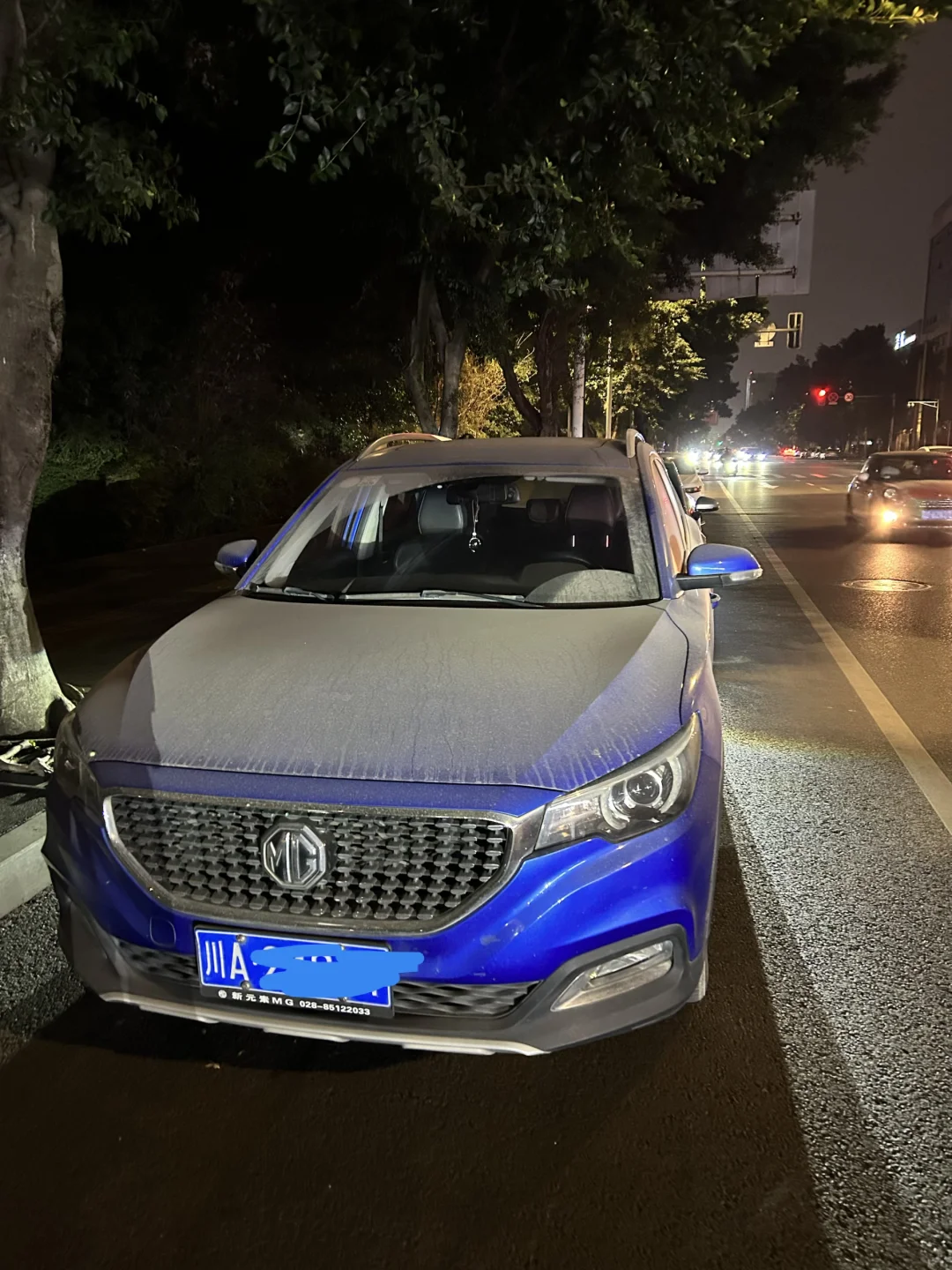 成都的雾霾在此刻具象化了