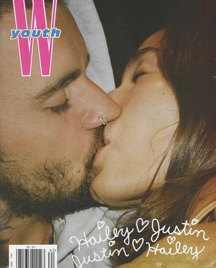 贾斯汀·比伯和海莉·比伯登上《W Youth》杂志2026年秋季刊封面。 ​​​