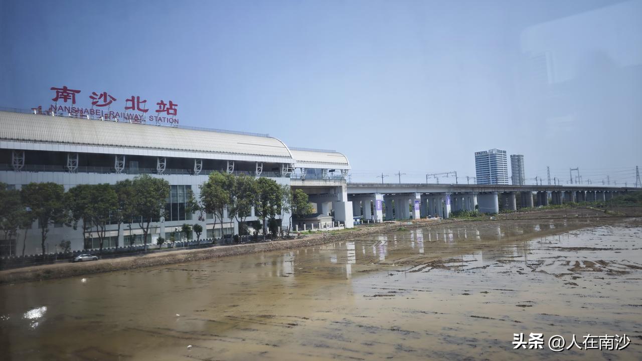 又是我格局小看不懂系列了，千辛万苦把庆盛站改成了南沙北站，然后现在要在南边搞一大