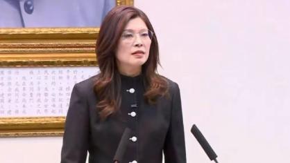 撕破脸了，郑丽文当众掀桌子，对着马英九、洪秀柱、朱立伦三大党内元老火力全开痛骂，