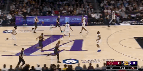 暂停！湖人13-13骑士！ 湖人打成快攻，詹姆斯扣篮！骑士vs湖人