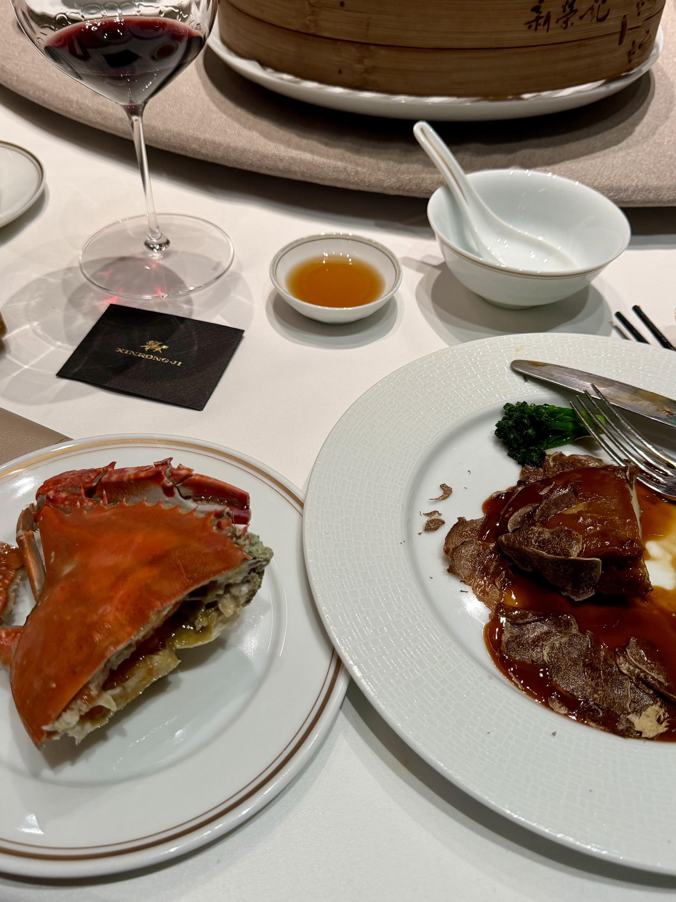 前几天和朋友吐槽想吃大连的海鲜，他说我真矫情，可今天他特意带着今早才出...