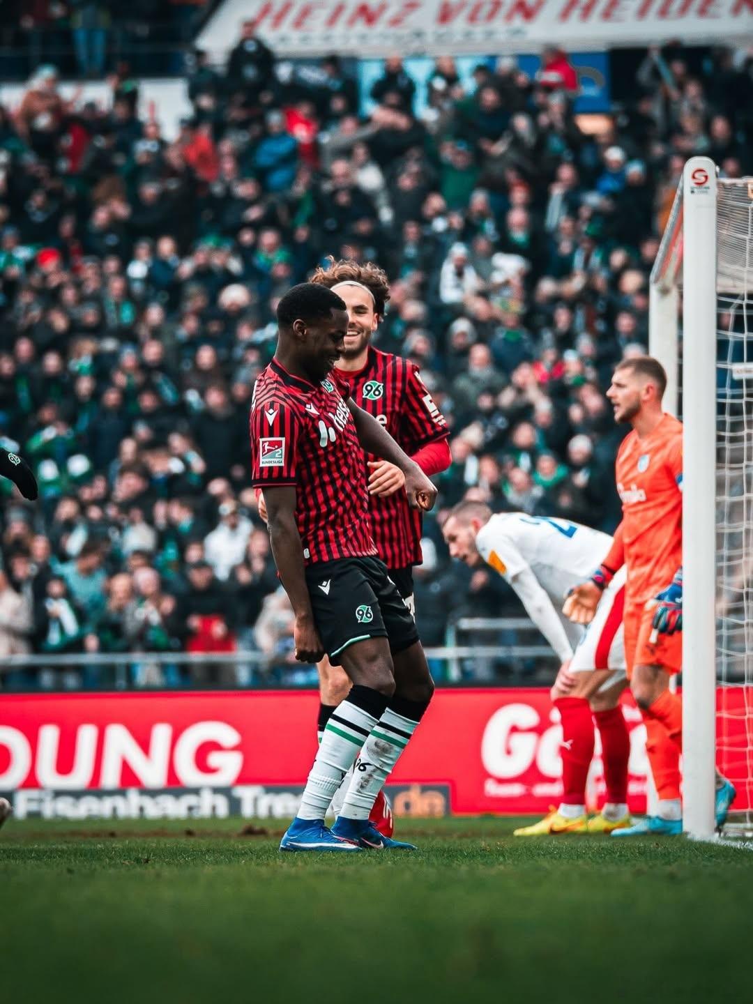 🚨🚨🚨拜仁正認真考慮在今年夏季將諾埃爾·阿塞科·恩基利召回，並給予他一線隊