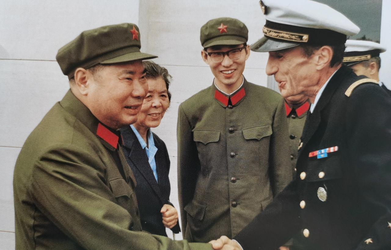 当了18年大军区司令，68岁还去前线拼命！杨得志将军到底有多猛？

说到开国上将