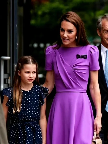 凯特王妃这化疗真不影响头发呀