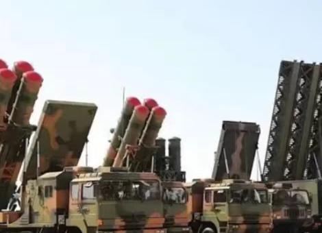 等不及了！高市早苗提前行动，亮出了日本的“王牌”，目标直指咱们的沿海地区，看样子