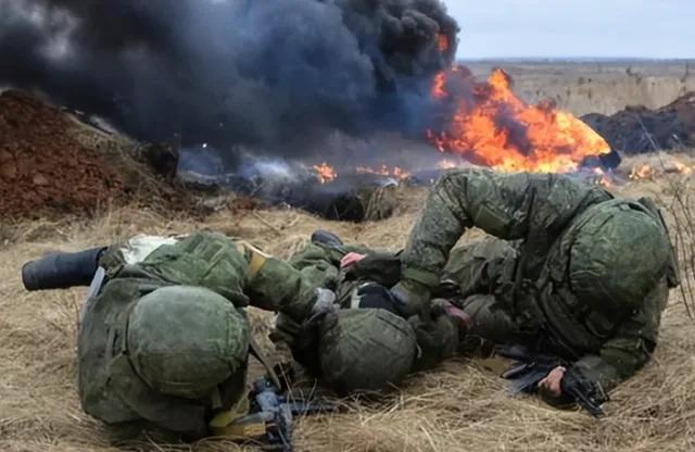 “国小而不处卑，力少而不畏强，无礼而侮大邻，贪愎而拙交者，可亡也。”美西方现在就