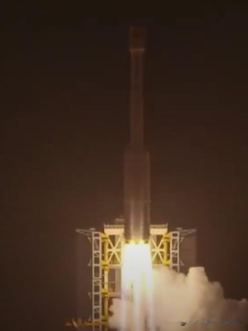 【🔥中国航天再创辉煌！长征七号A一箭双星完美收官，全年44次发射全胜战绩震撼全