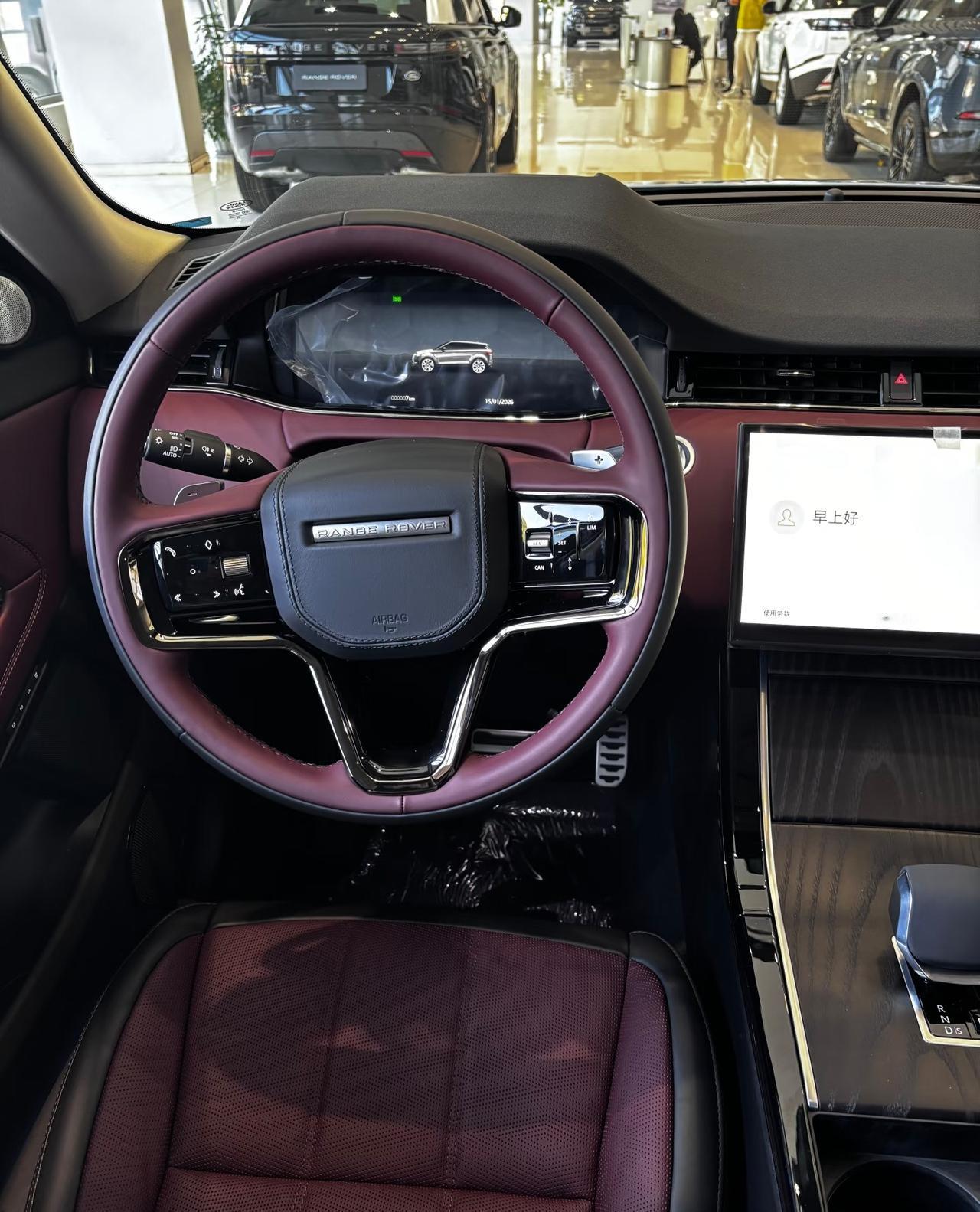 21.98万的路虎揽胜极光，到了闭眼冲的境地了[赞][招财进宝]
不看不知道，一