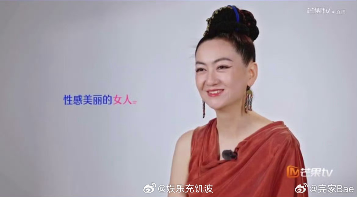 者来女争气完全靠唱功站稳脚，声音穿透力绝了，者来女反差台上像雌鹰，台下软萌小女生