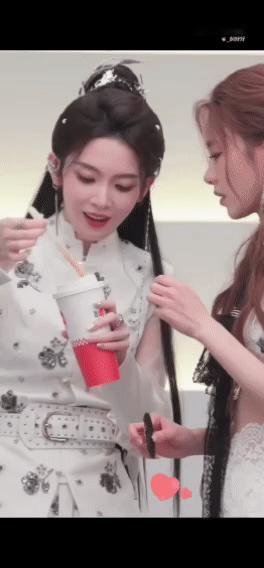 虽然不磕但也觉得这个画面好封神啊😱震撼 