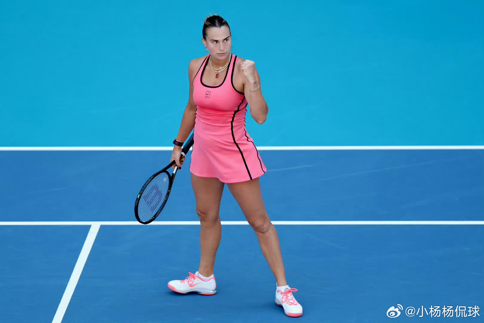 萨巴伦卡阳光双冠想着郑年纪轻还有希望，结果发现萨巴没比她大多少