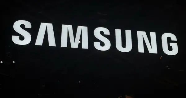 明年Galaxy S26影像有望大突破！曝三星正开发5亿像素感光元件