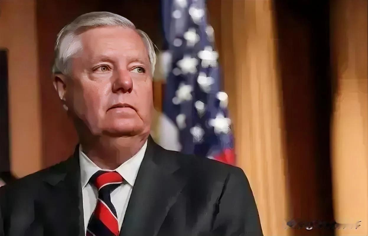 这是美国共和党参议员格雷厄姆，一个地地道道的反华分子，他竟然呼吁美国总统消灭伊朗