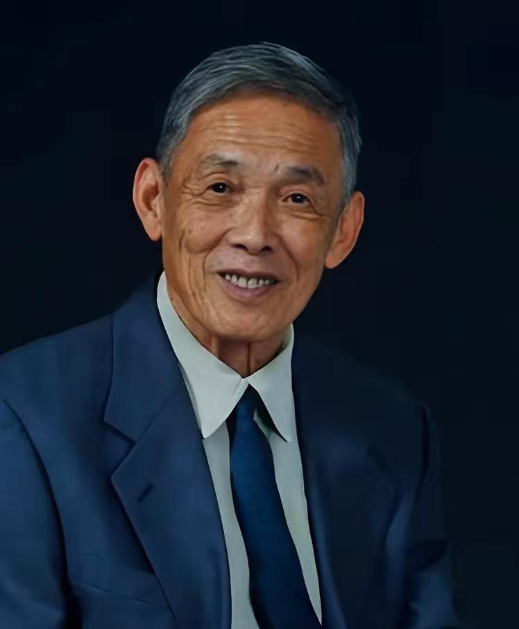 中国流体力学专家、教育家，中国科学院院士，天津大学机械学院名誉院长！让我们停留片