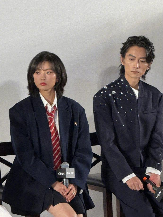   大生意人看片会太惊喜了！陈晓状态绝了，孙千的校园风好戳人，妆造惊喜满满，和剧