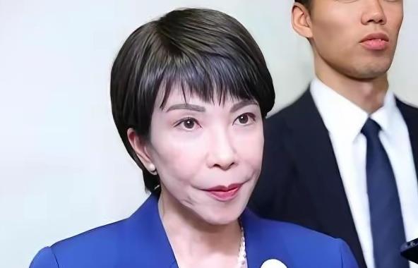 日本万万没想到，高市的愚蠢居然帮中国解决了两大问题。第一个，帮我们全中国人再次唤