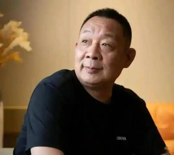 现在的工作不好找，于东来发文回应求职者“不要在评论区找工作和寻求帮助”，“你们应