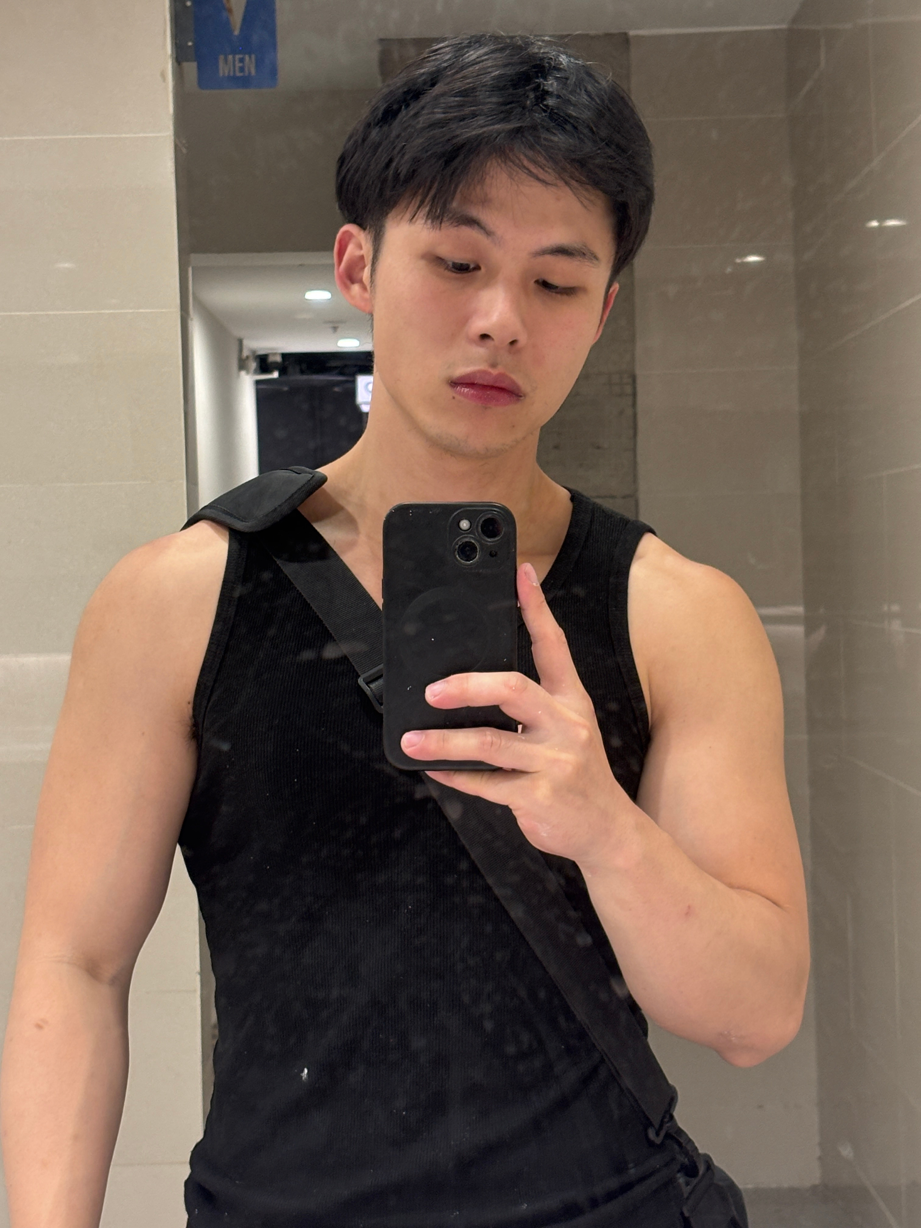 周六是攀岩男孩 