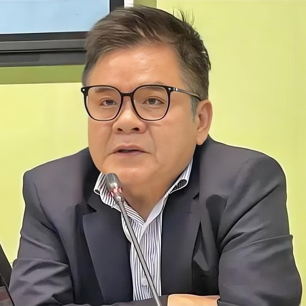 就凭这句话，民进党团干事长庄瑞雄足够被列入“台独”顽固分子了

今天（6月23日