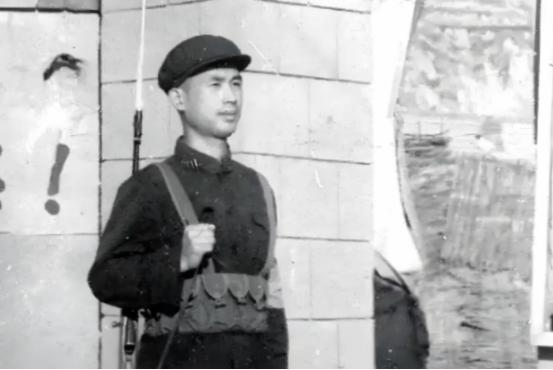 1980年，辽宁省政府机关大院的哨兵击毙了一个可疑人员，谁知，案件水落石出后，这