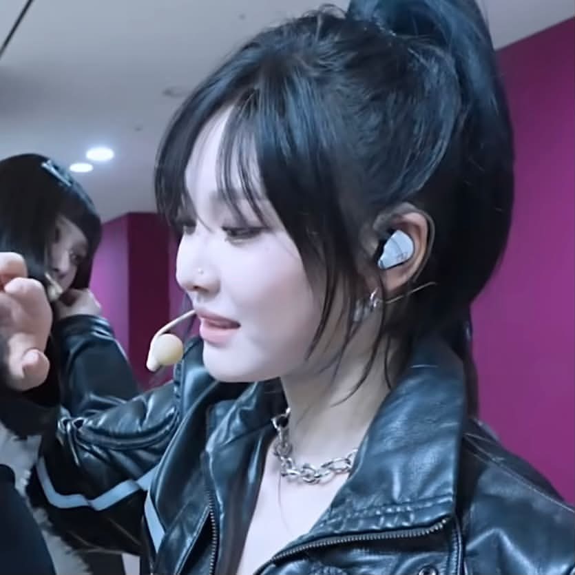 以后真别用原生鼻挽尊了 但凡懂点医美的人都能看出来口周瘪成这样上半张脸又宽颧脂垫