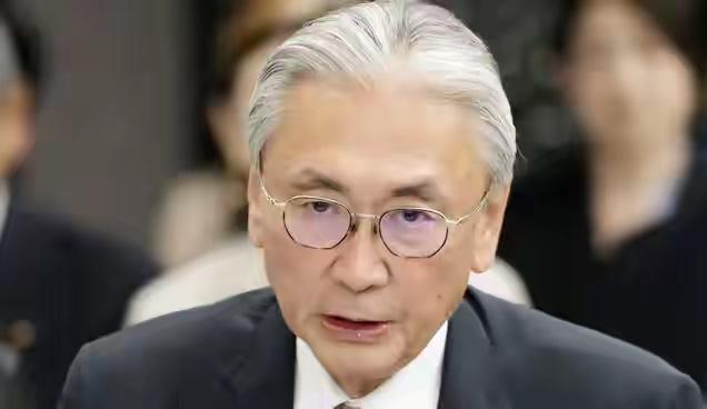 高市早苗已成日本右翼代表，对华当面一套背后一套

据日本《朝日新闻》10月9日报
