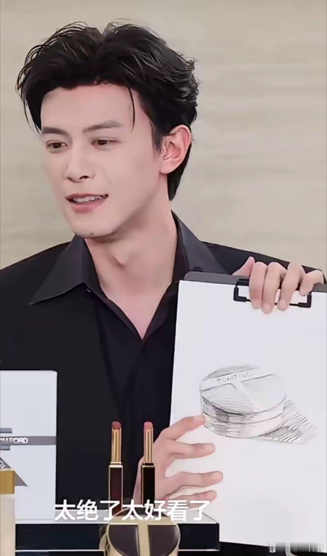 都以为邓凯是演员，扒了一下他老底，好家伙，鲁美科班出身，毕业作品是搞雕塑的。你在