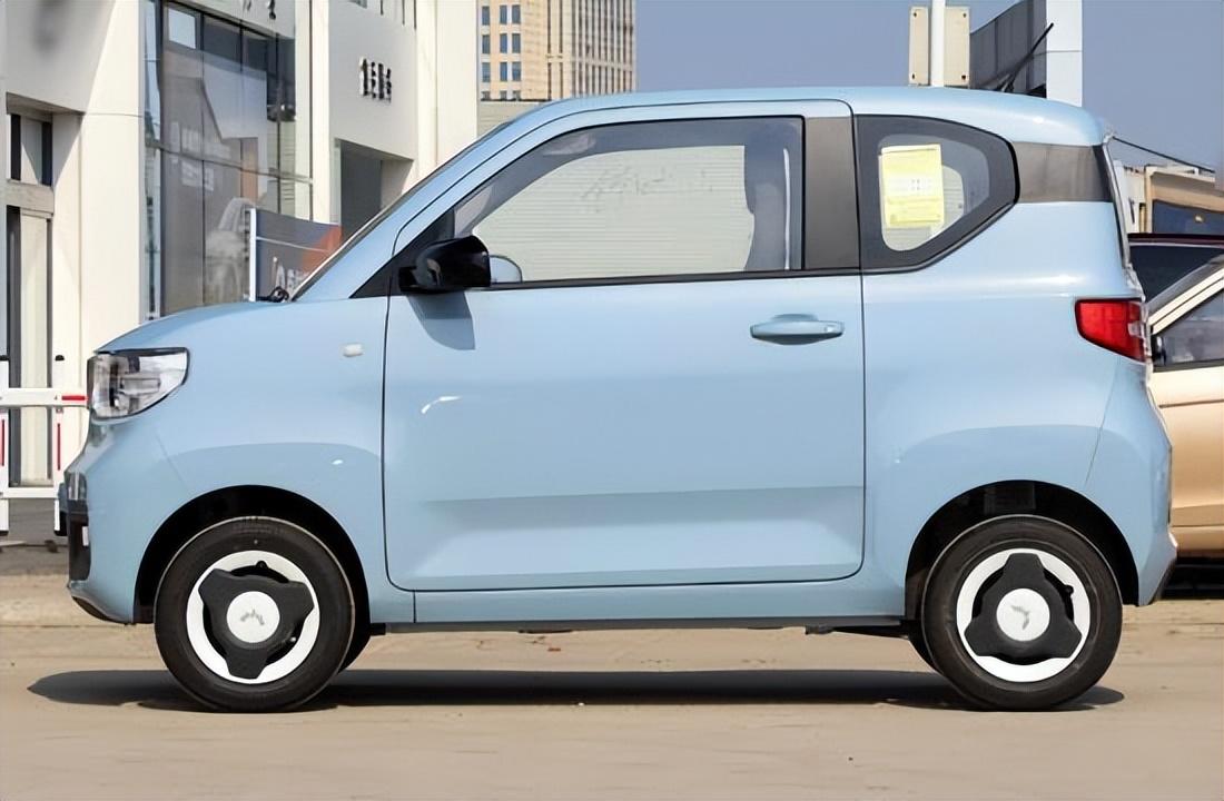 年底想要买车的人，一定要把握这2点。
第一是合资汽车还会放出更大的优惠，且优惠力