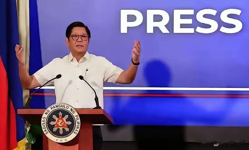 马科斯不得不降温了！

马科斯终于认怂降温，这下不敢再乱来了，早这样何至于此。