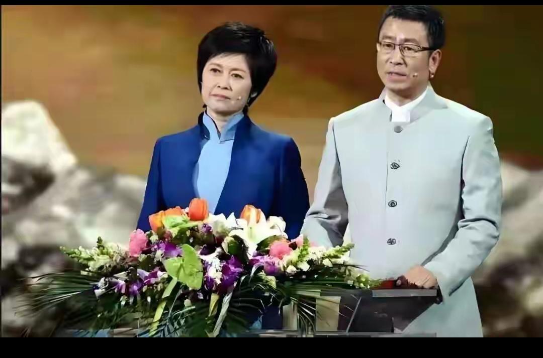 敬一丹离世刷屏：真正的顶级格局，藏在温柔底色里！
 
翻看一众央视名嘴的追忆文案