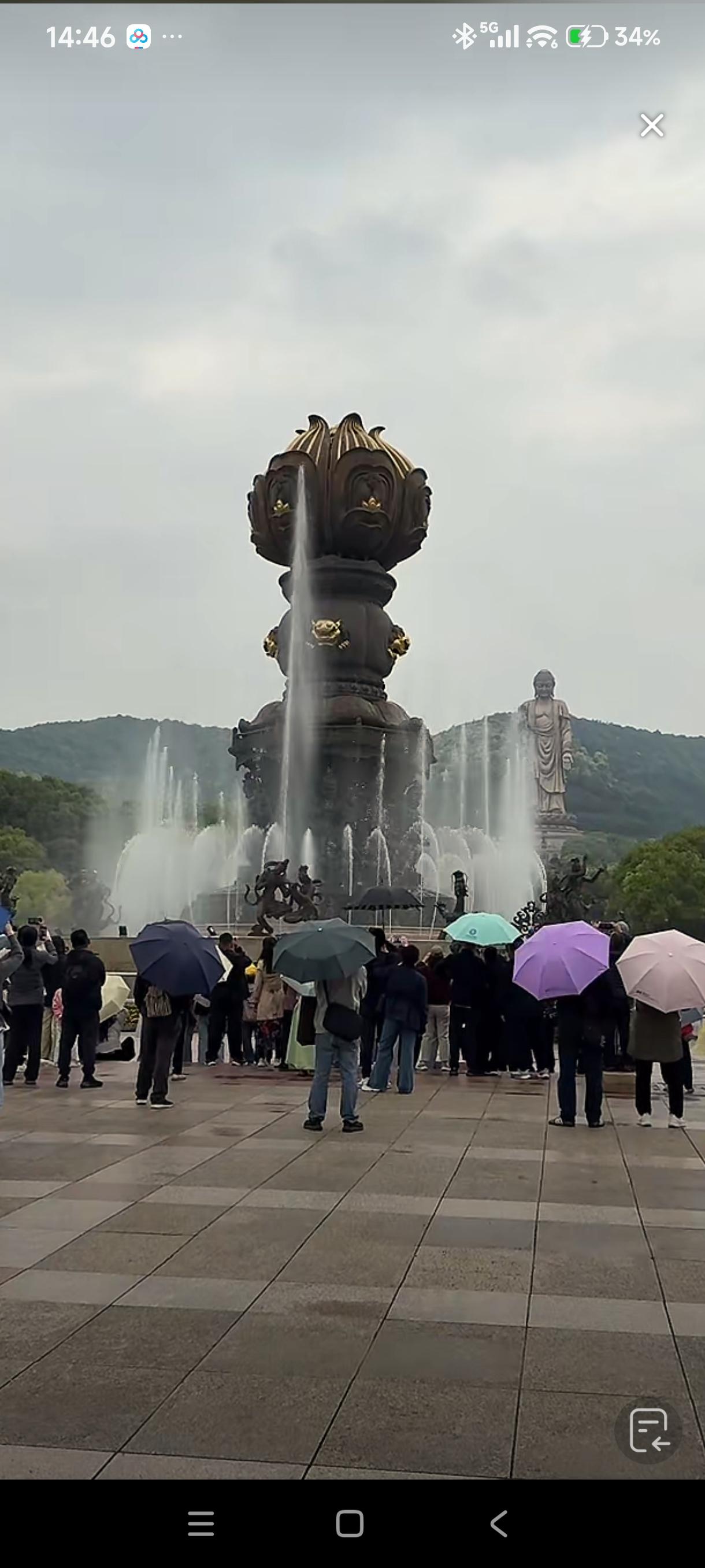 我今天坐在家里去灵山大佛游了一遭，一睹灵山大佛九龙灌浴盛景，隔着手机屏幕都能感觉