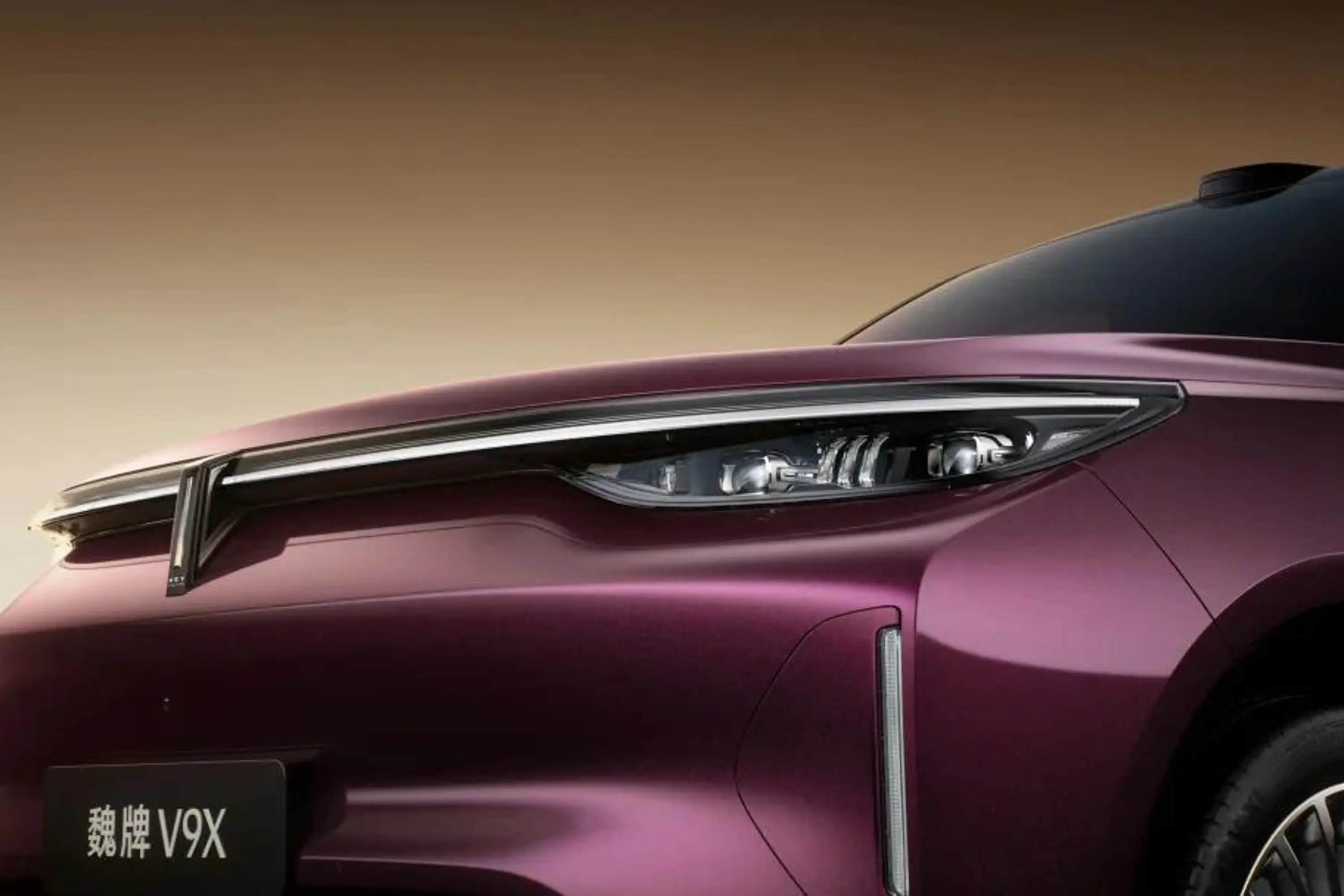 聊两句魏牌V9X，这波确实拿出了旗舰SUV该有的硬实力🤙全栈自研的混动系统搭配