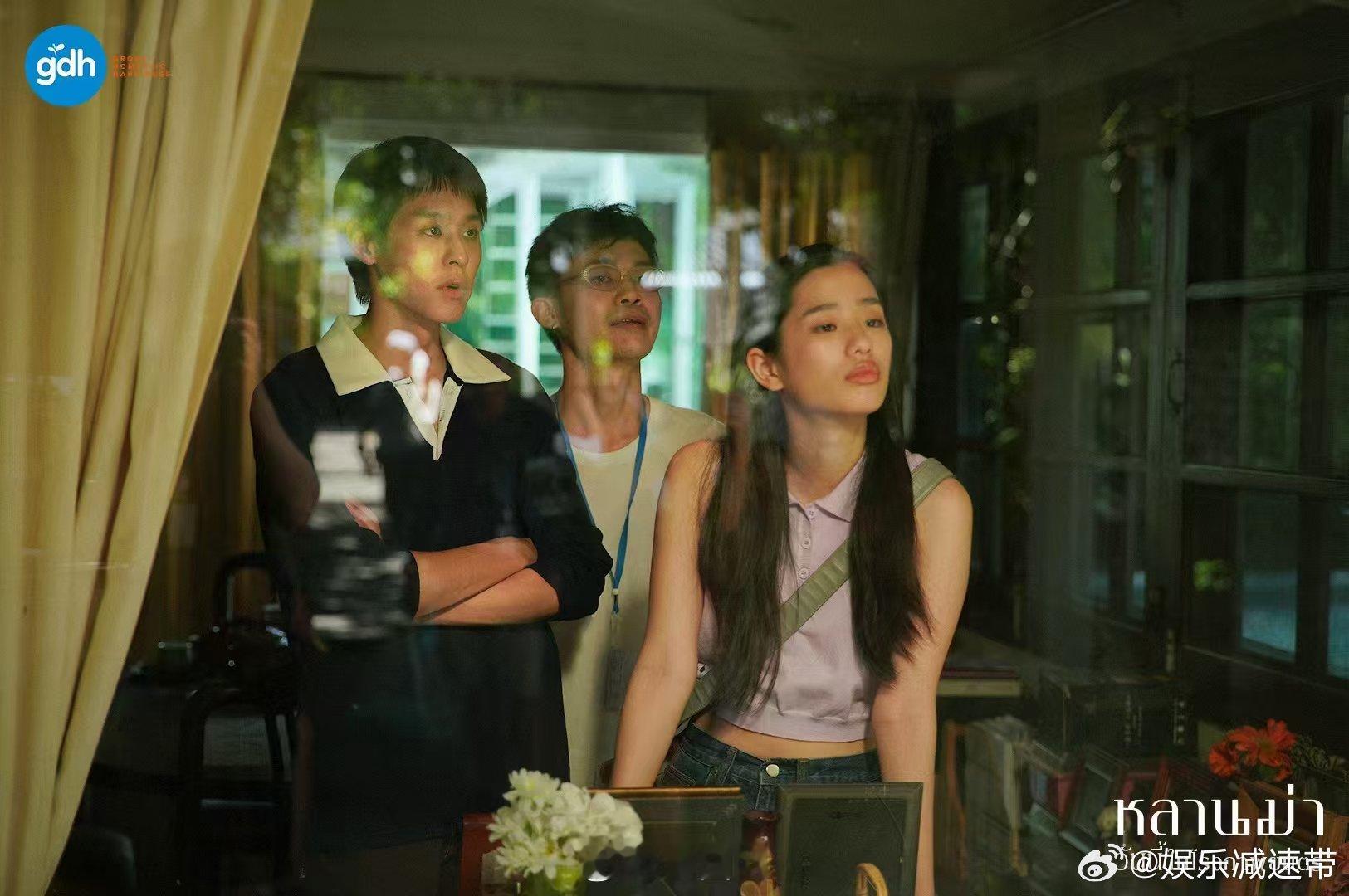 #电影姥姥的外孙开启点映# 对《姥姥的外孙》点映满怀憧憬，快点开场吧！ ​​​