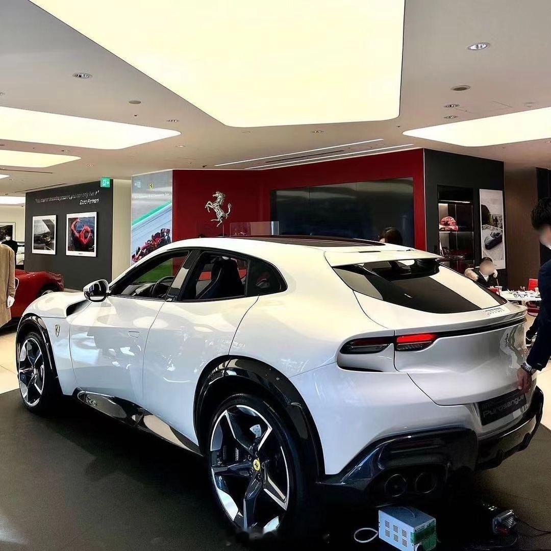 法拉利Purosangue 白色🤍现车！ ​​​