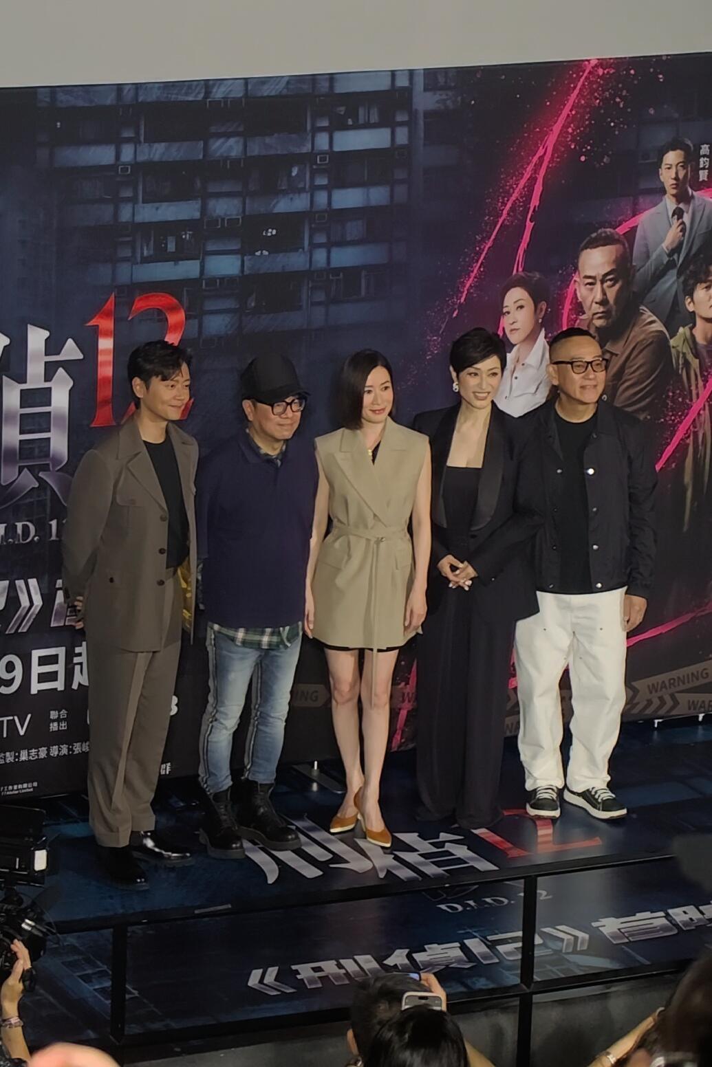 一部剧同时看到新人美和爷青回林保怡这哪是演戏根本是经典角色团建啊！新剧里他扶眼镜