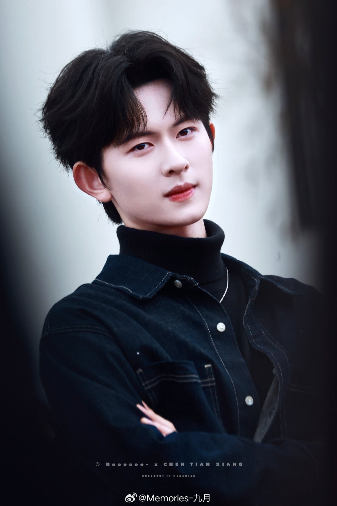 清风入怀，牛仔写意捕捉一只酷帅满分的陈添祥📸 