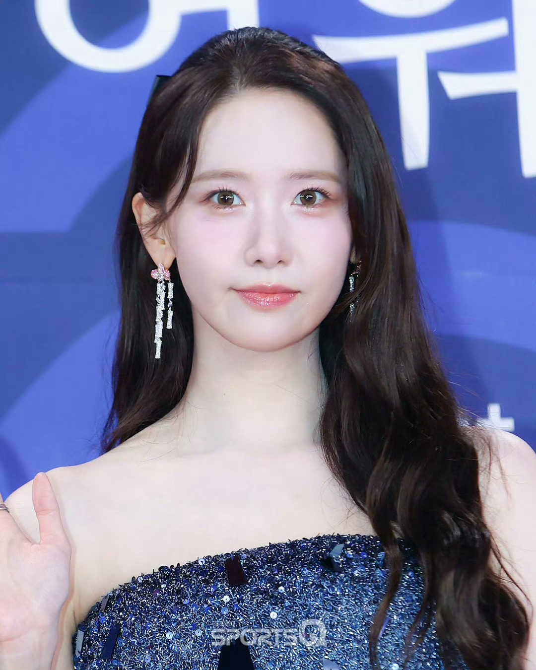IU李惠利林允儿新闻图林允儿美疯了[期待][期待] ​​​