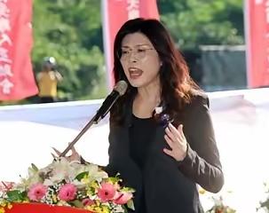 郑丽文新团队访问上海等三地
 
说出来你可能不信，这趟访问根本不是临时起意，而是