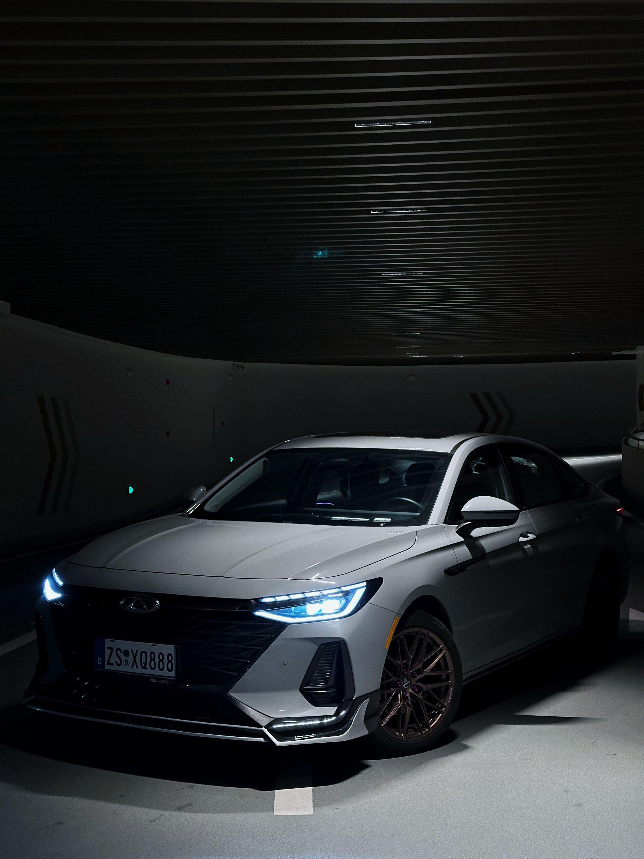 当初的穷小子也拥有属于自己的车啦