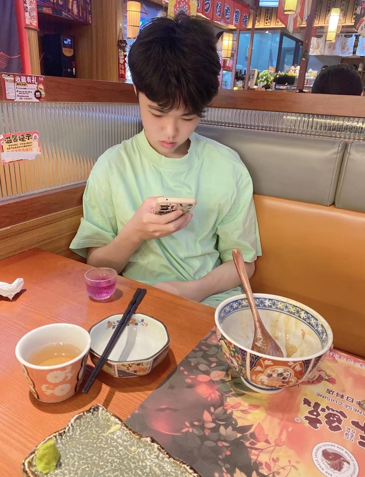 中考成功上岸 悬着的心终于落地！恭喜我的宝贝第一志愿录取，是青春最好的答案。为你