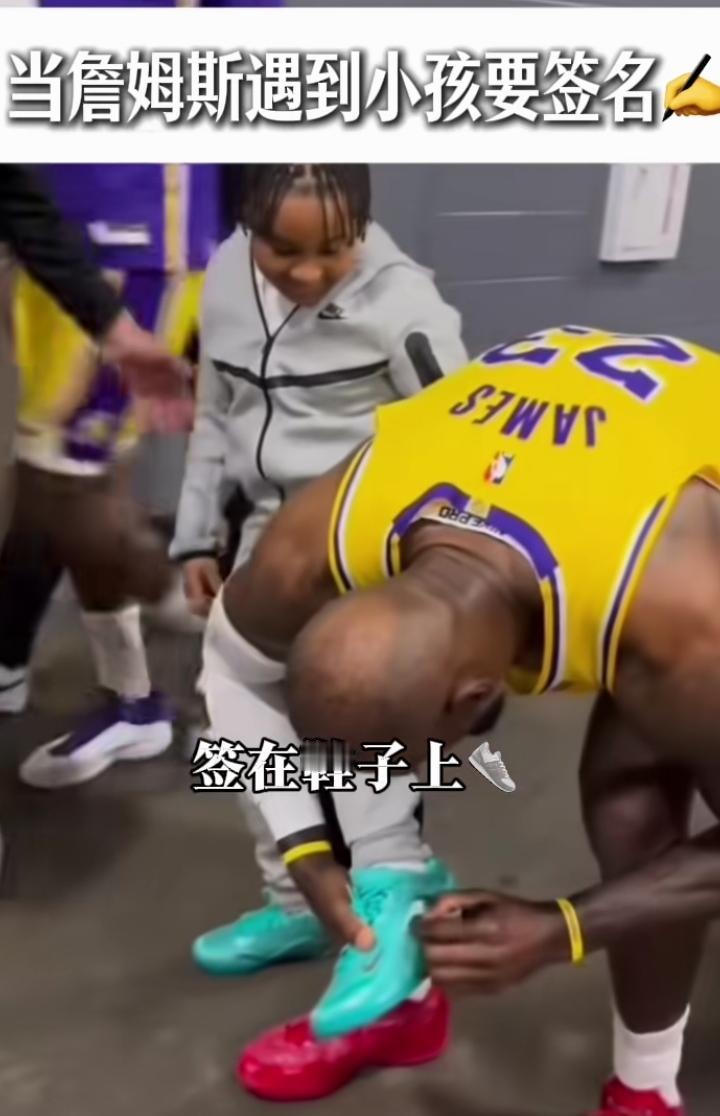 季后赛第一轮湖人尽然2-0领先火箭了！赛前缺少东，里的湖人基本没人看好！詹姆斯带