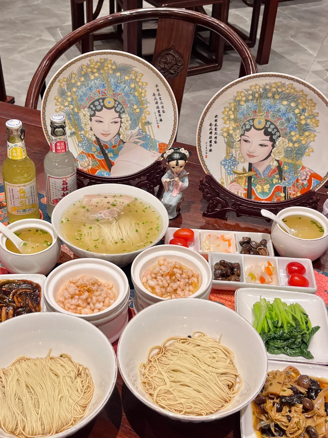 来平江路，必须吃完这碗蟹黄面再走！