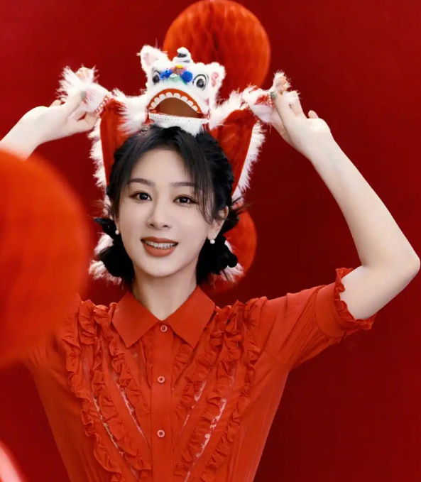 1、网传白鹿出演李清照！ 《李清照》是历史题材大女主剧，正剧底色，对于女演员来说