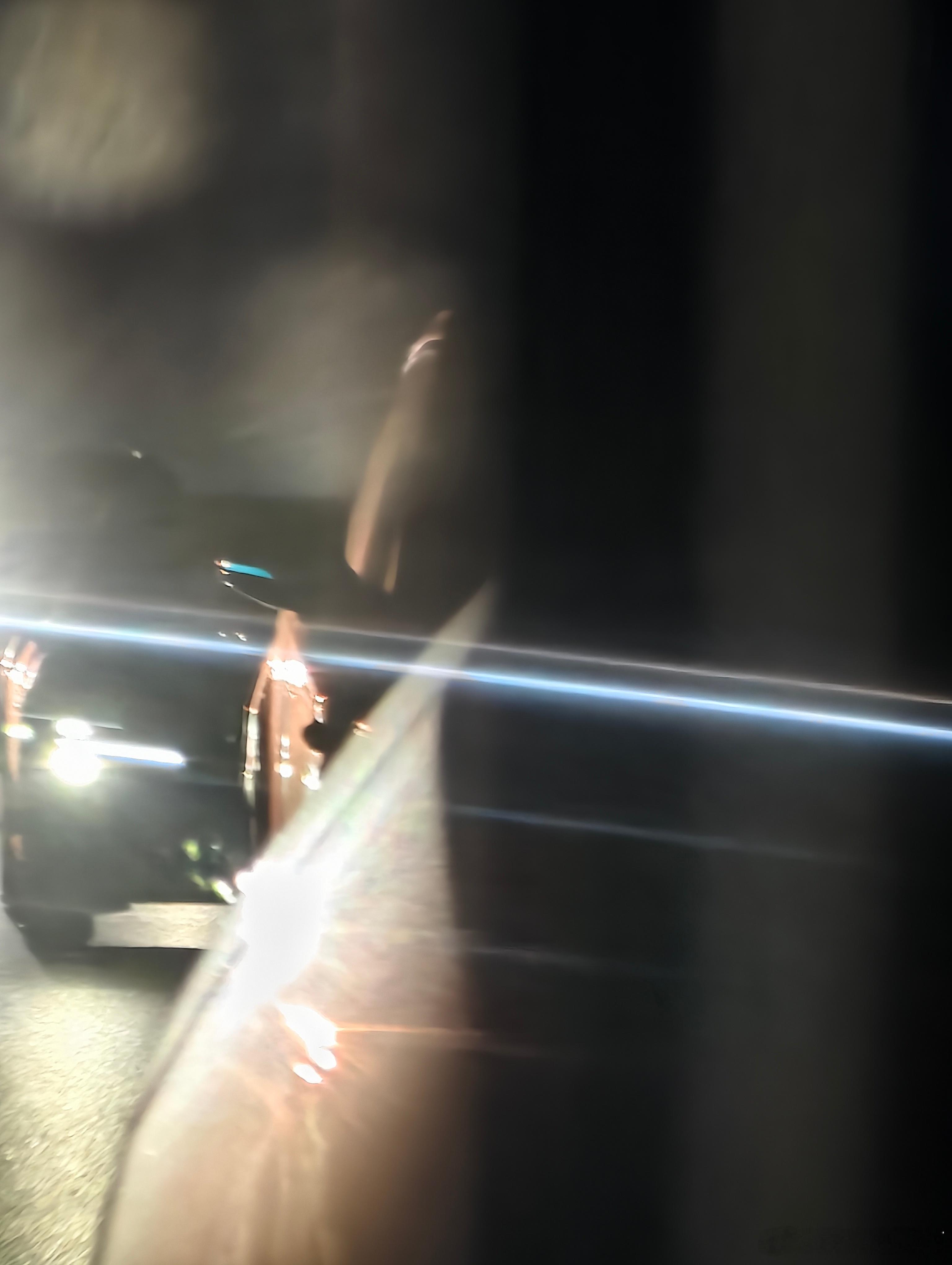 从广东开车进入福建，经过厦门来到泉州，一路上除了广东福建的粤车和闵车，也包括很多