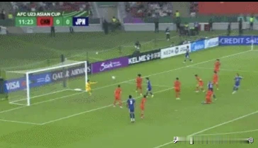 没想到啊，中国队在本届U23亚洲杯丢掉的第一球，竟是一个乌龙球～～对手射门打在彭