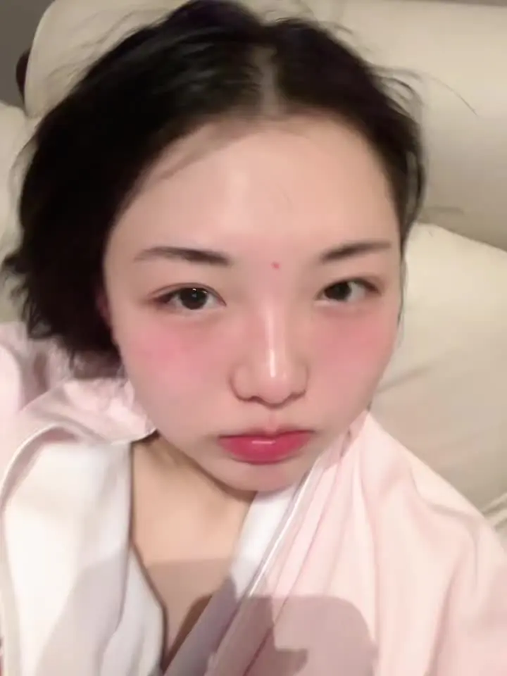 今天晚上不播，我休息日，抱歉宝宝们，明天就播🥹