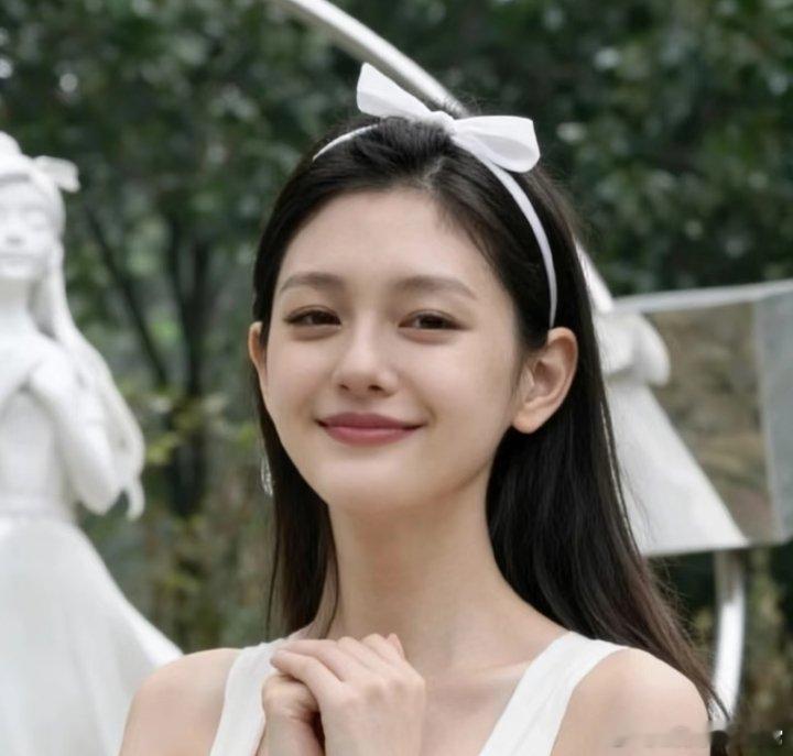阿雅发文纪念大S冥诞看完阿雅的长文瞬间破防，一顿吃到凌晨的聚餐，谁曾想是永别。人