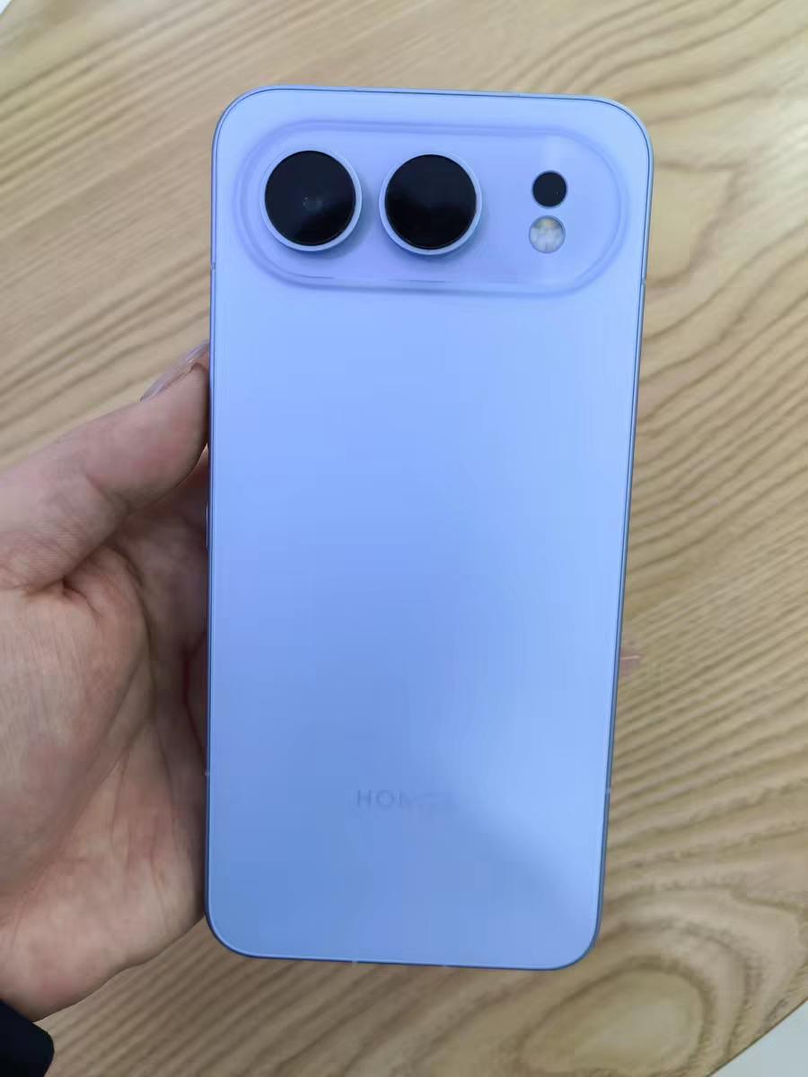 听我一句劝，2000-3000元的中端机闭眼选华为nova15和荣耀500，懂行